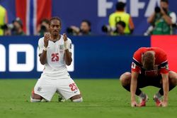 World Cup: Djed Spence và khoảnh khắc Hồi giáo của đội tuyển Anh
