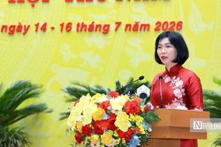 Chủ tịch HĐND H&agrave; Nội truy tr&aacute;ch nhiệm BQL chợ Hồng H&agrave; về h&agrave;ng h&oacute;a kh&ocirc;ng r&otilde; nguồn gốc