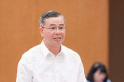 Đề xuất cắt giảm 56 ng&agrave;nh, nghề c&oacute; điều kiện, cấm kinh doanh 'kh&iacute; cười' ngo&agrave;i mục đ&iacute;ch y tế