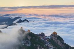 Tuyển 'người săn mây', trả mức lương gây bất ngờ