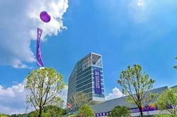 AI dịch được mọi ngôn ngữ, đại học Trung Quốc quyết định 'khai tử' lớp tiếng Anh truyền thống