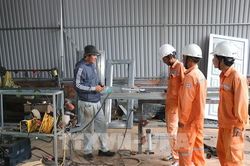 Dòng điện thắp sáng vùng biên – Bài cuối: Vững tin nơi tuyến đầu