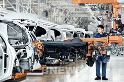 Tỷ lệ thất nghiệp th&agrave;nh thị của Trung Quốc giảm trong th&aacute;ng 6