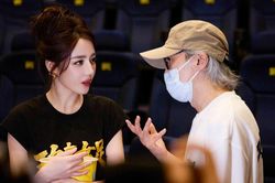 Châu Tinh Trì công khai bênh vực Địch Lệ Nhiệt Ba