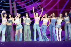 TWICE, Stray Kids được kết nạp vào tổ chức đứng sau giải thưởng GRAMMY