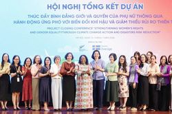 Khẳng định vai tr&ograve; của phụ nữ trong ứng ph&oacute; biến đổi kh&iacute; hậu v&agrave; giảm thiểu rủi ro thi&ecirc;n tai