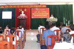 Đổi mới công tác giáo dục lý luận chính trị cho cán bộ, đảng viên