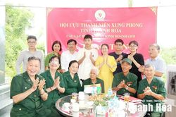 Nặng nghĩa tình với đồng đội