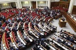 Quốc hội Ukraine gia hạn thiết quân luật và tổng động viên đến hết tháng 10