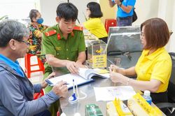 Dự kiến tr&igrave;nh Trung ương đề &aacute;n cải c&aacute;ch ch&iacute;nh s&aacute;ch tiền lương, BHXH