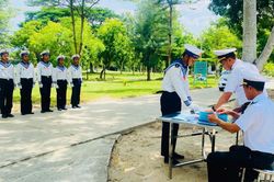 Lữ đoàn 957 bế mạc khóa huấn luyện chiến sĩ vệ binh năm 2026