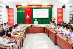 Chủ tịch UBND tỉnh Nguyễn Việt Hùng làm việc với 4 xã phía nam Khánh Hòa