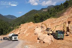 Đẩy nhanh khắc phục sạt lở Quốc lộ 27C