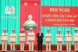 Công an Lâm Đồng giữ bình yên, tạo đà tăng trưởng GRDP 2 con số