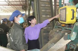 Hoạt động xuất nhập khẩu duy tr&igrave; đ&agrave; tăng trưởng t&iacute;ch cực