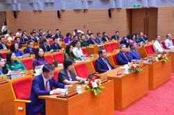 Chủ tịch HĐND TP Hà Nội yêu cầu kiểm tra ngay hóa đơn, nguồn gốc hàng hóa chợ Long Biên