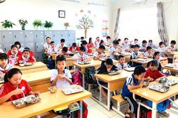 Hà Nội: Gắn trách nhiệm người đứng đầu trường học với an toàn bữa ăn bán trú