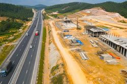 Bộ Xây dựng yêu cầu hoàn thành các trạm dừng nghỉ trên cao tốc Bắc - Nam trong năm 2026