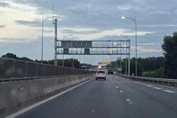 Chính thức thu phí 5 đoạn tuyến cao tốc Bắc - Nam từ Bãi Vọt đến Cam Lộ