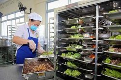 H&agrave; Nội xử phạt gần 12 tỷ đồng vi phạm an to&agrave;n thực phẩm trong 6 th&aacute;ng