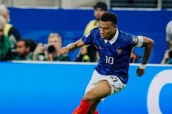 Mbappe thừa nhận tuyển Pháp không xứng đáng vào Chung kết World Cup
