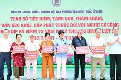 Phường Văn Miếu - Quốc Tử Giám tri ân gia đình chính sách, người có công