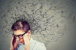 10 kiểu người tưởng vô hại nhưng càng thân càng dễ kéo bạn vào rắc rối