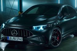 Mercedes-AMG CLA 45 4MATIC+2027: sedan 680 mã lực, chạy 670 km/lần sạc