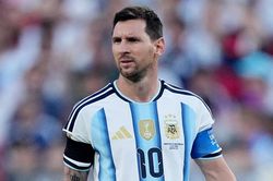 Messi không ngừng 'tiến hóa': 39 tuổi đi bộ vẫn khiến đối thủ lo sợ