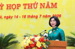 Chủ tịch HĐND TP H&agrave; Nội Ph&ugrave;ng Thị Hồng H&agrave;: Gi&aacute; trị phi&ecirc;n chất vấn được đo bằng sự chuyển biến sau kỳ họp
