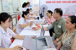 Phường Nghĩa Đ&ocirc; triển khai kh&aacute;m sức khỏe định kỳ miễn ph&iacute; cho người d&acirc;n