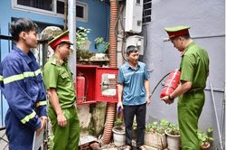 Chủ động 'h&oacute;a giải' nguy cơ hỏa hoạn từ cơ sở