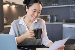 Tuổi 40 mới thấm: Muốn tích lũy, trước hết phải bỏ 9 thói quen