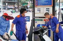 H&agrave; Nội lập kịch bản ứng ph&oacute; khủng hoảng xăng dầu, sẵn s&agrave;ng b&aacute;n theo hạn mức nếu nguồn cung giảm mạnh
