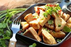 Chỉ với khoảng 15 nghìn đồng và thêm một bước khi chế biến, món ăn quen thuộc bỗng khiến cả nhà ăn ngấu nghiến