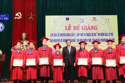 N&acirc;ng cao năng lực chuy&ecirc;n m&ocirc;n, đ&aacute;p ứng nhu cầu chăm s&oacute;c sức khỏe nh&acirc;n d&acirc;n v&ugrave;ng kh&oacute; khăn