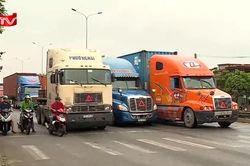 Đề xuất loạt giải pháp tháo gỡ tình trạng thiếu lái xe hạng CE và D