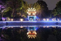 Hà Nội sẽ triển khai xe buýt đêm, đầu tư nhiều hệ thống chiếu sáng và không gian nghệ thuật đêm