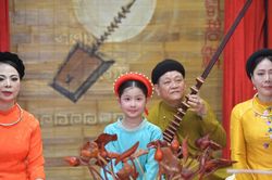 Ca tr&ugrave; ng&acirc;n vang giữa l&ograve;ng H&agrave; Nội