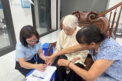 Không để chậm trễ chi trả lương hưu cho người già yếu