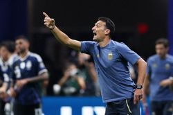 Scaloni thắng Tuchel bằng phẩm chất của nhà vô địch