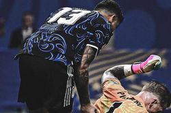 Màn trả đũa của Romero với Pickford