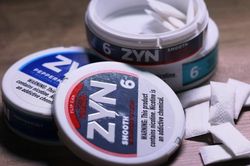 T&uacute;i ngậm nicotine &ndash; 'biến tướng' mới của ng&agrave;nh c&ocirc;ng nghiệp thuốc l&aacute;