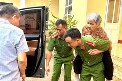 Lào Cai: Công an xã Đông Cuông chung tay giúp thân nhân liệt sĩ thu nhận mẫu ADN
