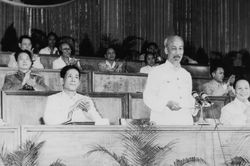 Chỉ thị 07 của Bộ Ch&iacute;nh trị về đẩy mạnh học tập, thực h&agrave;nh tư tưởng, đạo đức, phương ph&aacute;p, phong c&aacute;ch Hồ Ch&iacute; Minh trong giai đoạn ph&aacute;t triển mới