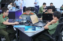 Bài 2: Tự chủ công nghệ và nhiệm vụ bảo vệ trận địa tư tưởng của Đảng trên không gian mạng
