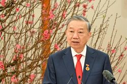 Đẩy mạnh học tập, thực h&agrave;nh tư tưởng, đạo đức, phương ph&aacute;p, phong c&aacute;ch Hồ Ch&iacute; Minh trong giai đoạn ph&aacute;t triển mới