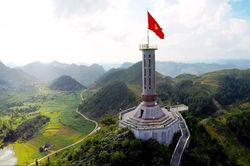 Tuy&ecirc;n Quang đ&aacute;p ứng ti&ecirc;u chuẩn đơn vị h&agrave;nh ch&iacute;nh loại 1