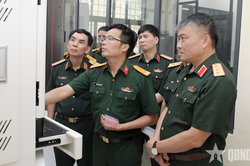 Thượng tướng Nguyễn Văn Hiền: Học viện Kỹ thuật Quân sự cần phát huy hiệu quả các phòng thí nghiệm
