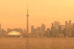 Lo ngại khói cháy rừng ở Canada lan sang Mỹ
